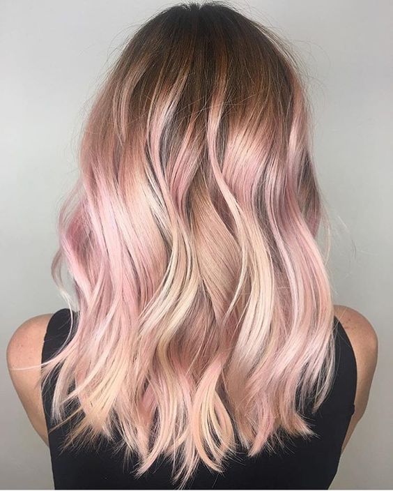moda capelli 2020 biondo fragola rosa shatush meches p/e