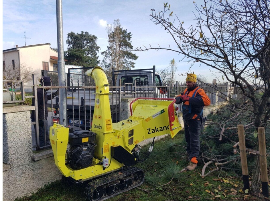 Cippatore Zakandra semovente su cingolo ZA350-B2-AS-TL1-C Agritech Store